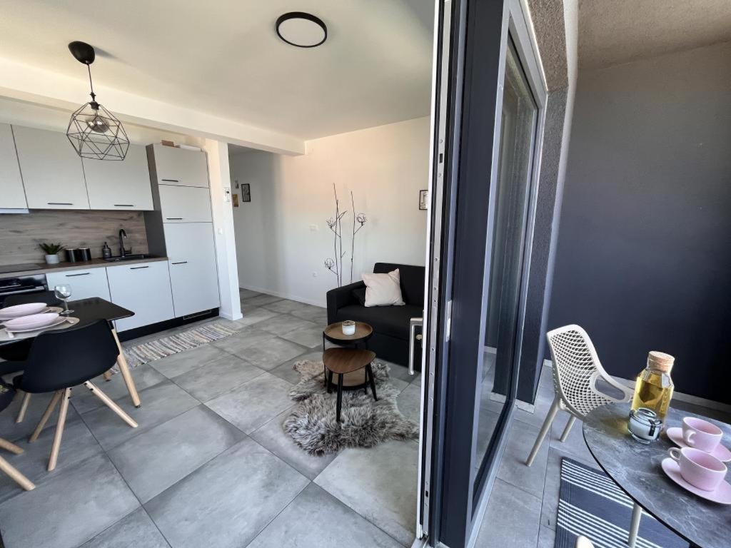 Apartment Ora Komarna