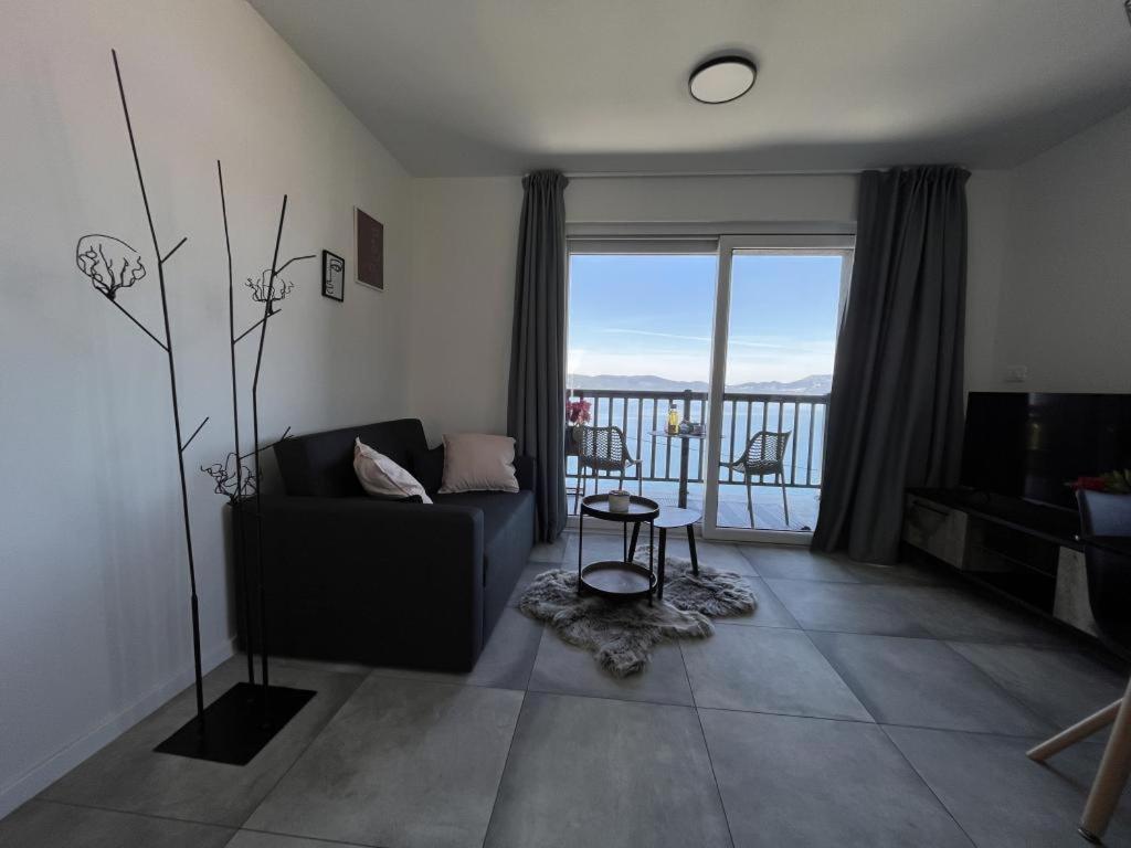 Ora Apartment